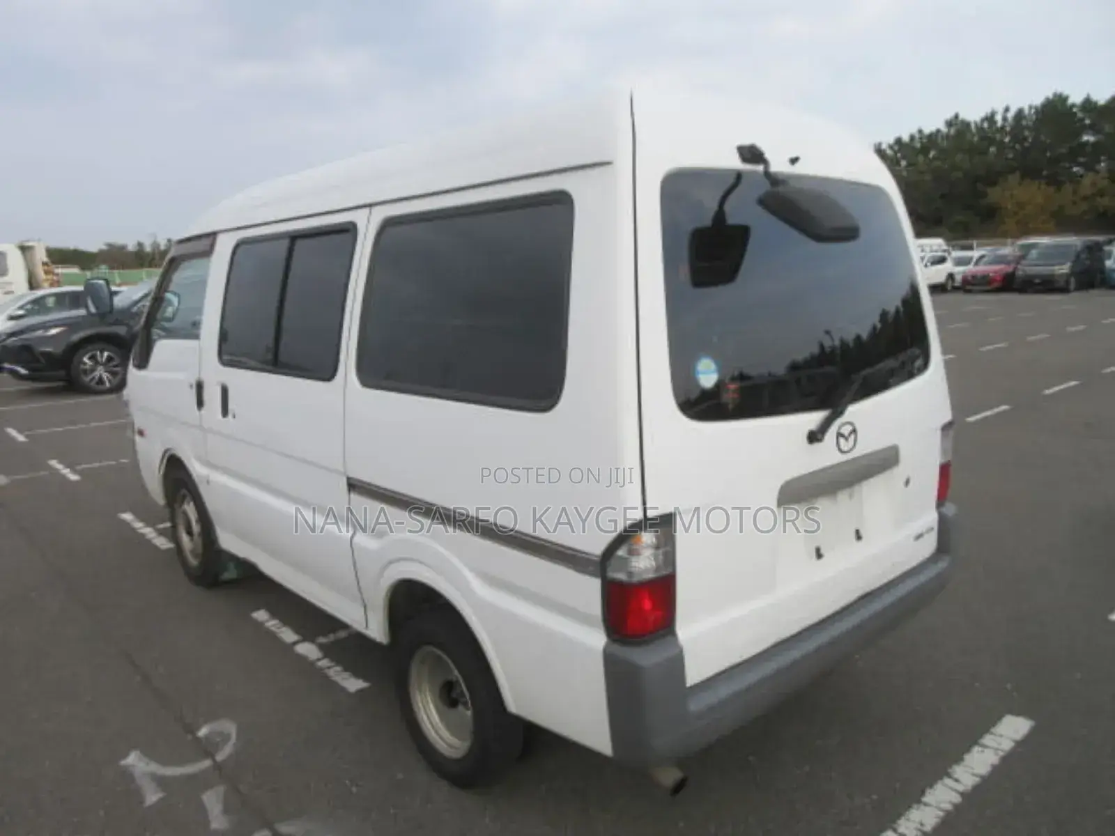 Mazda Bongo 2015 White