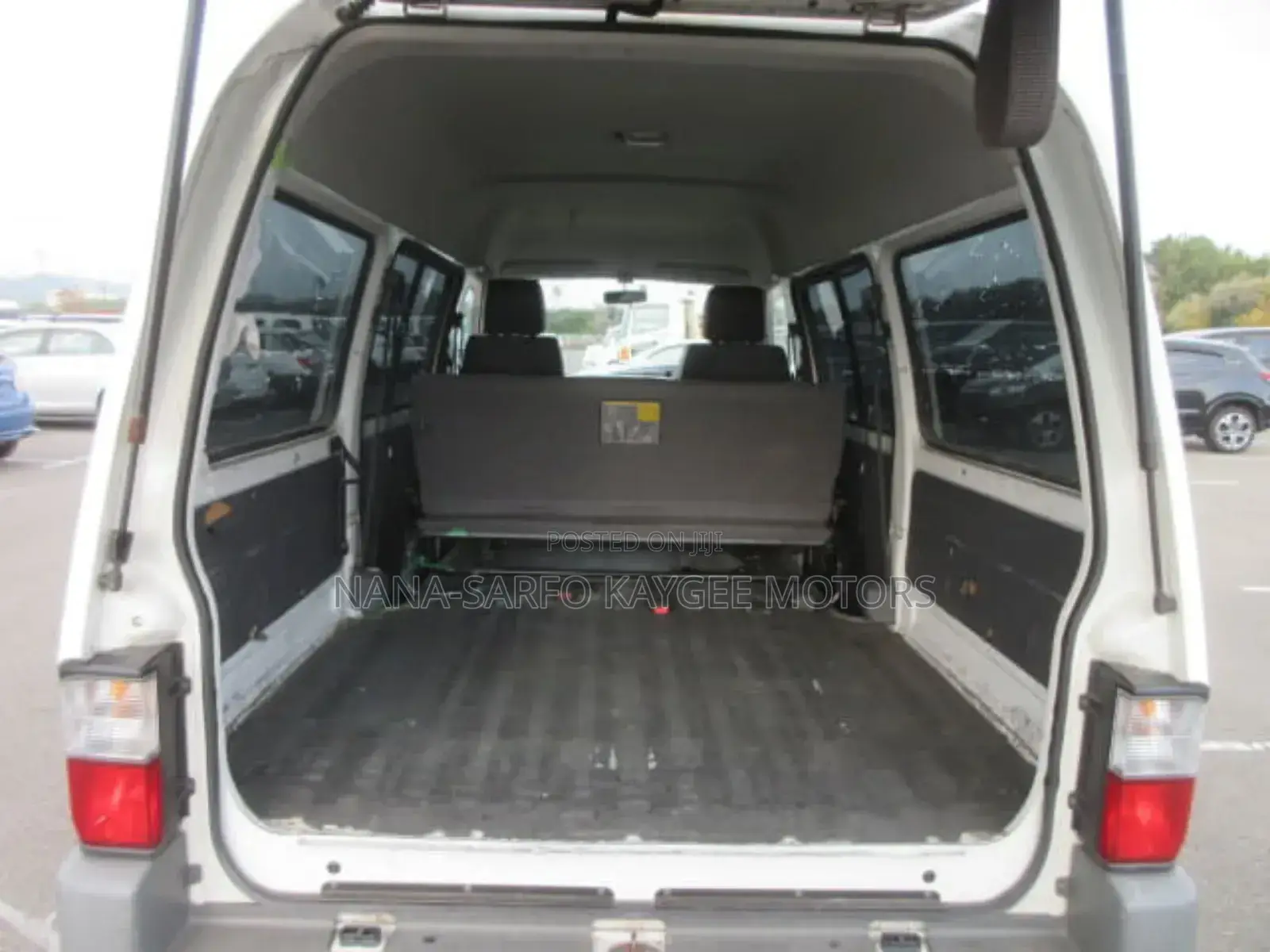 Mazda Bongo 2015 White