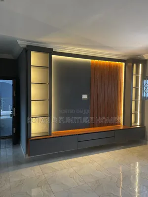 Aura Tv Unit