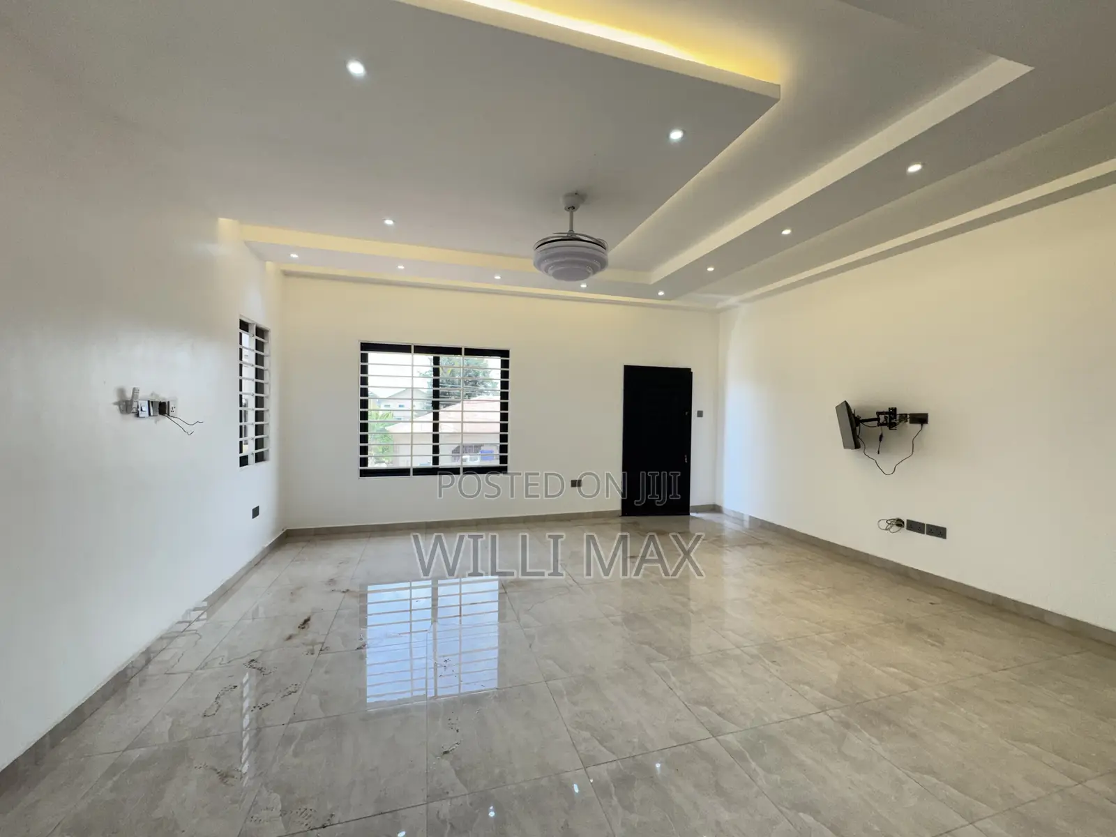 4bdrm Duplex in Oyarifa for sale
