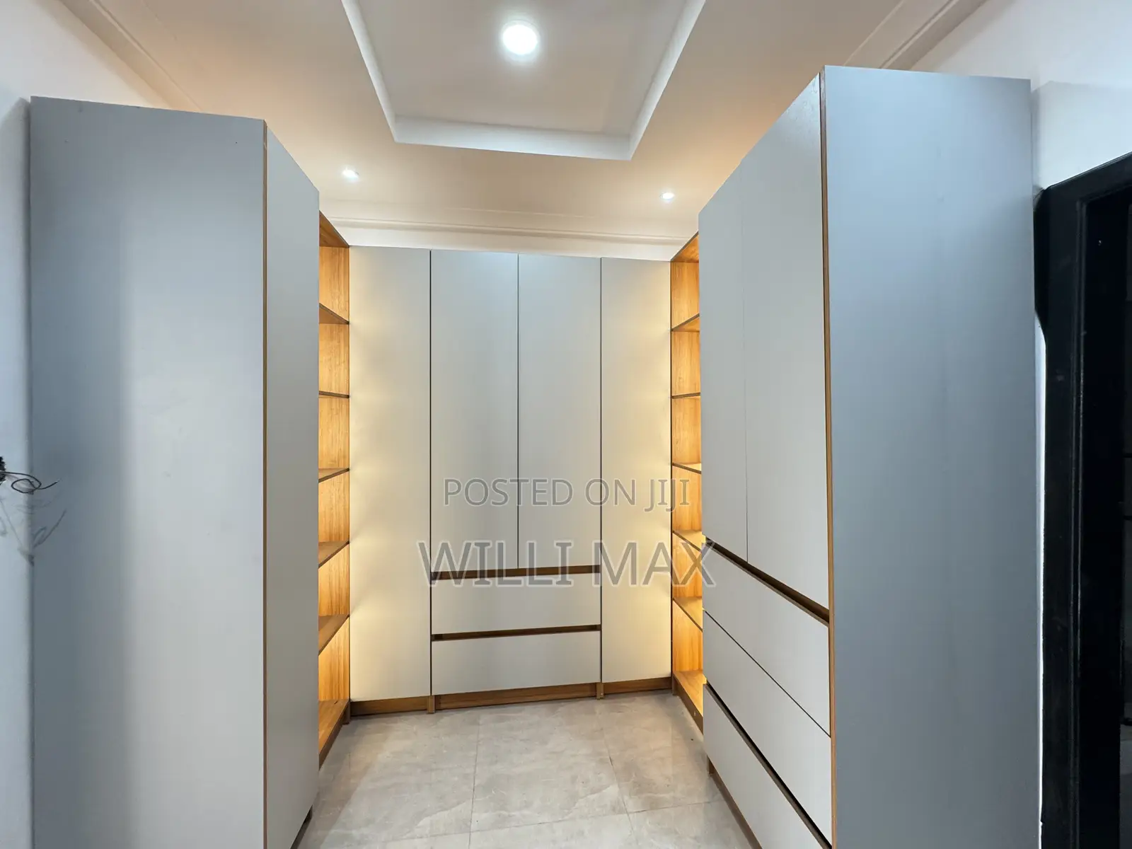4bdrm Duplex in Oyarifa for sale