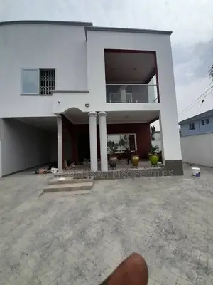 3bdrm House in 3 Bedroom House, Police Station for rent