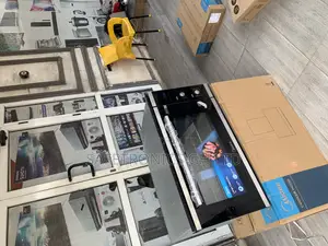 Super Sleek Midea 90cm Built in Oven Sku: 93m90d0-B