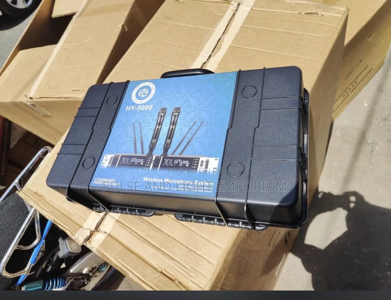 Hy-5000 2-in-1 Professional Wireless Microphone System