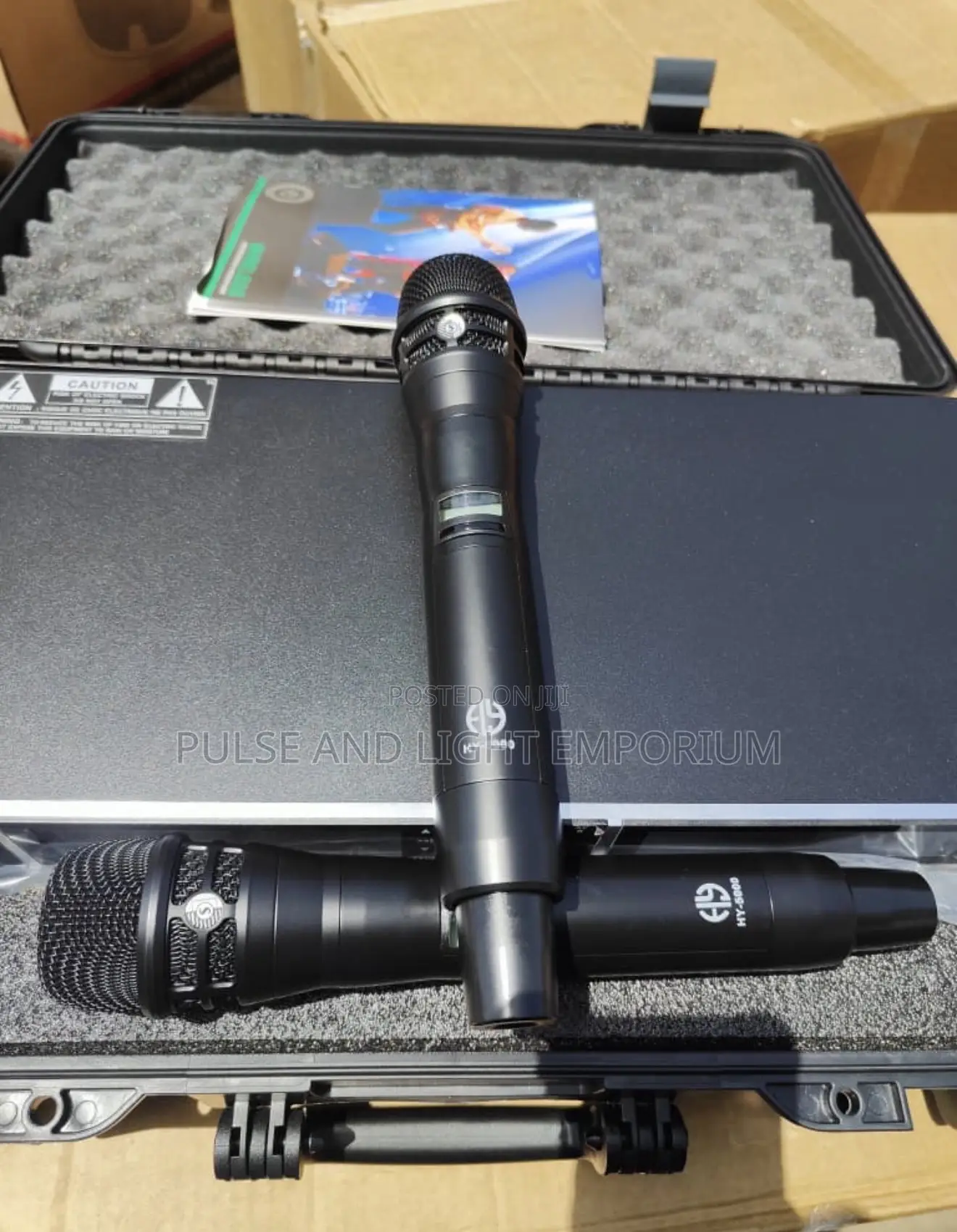 Hy-5000 2-in-1 Professional Wireless Microphone System