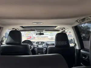 Toyota 4-Runner Limited 4x4 2019 Black