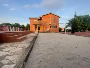 7bdrm Mansion in Kwabenya Acp for sale