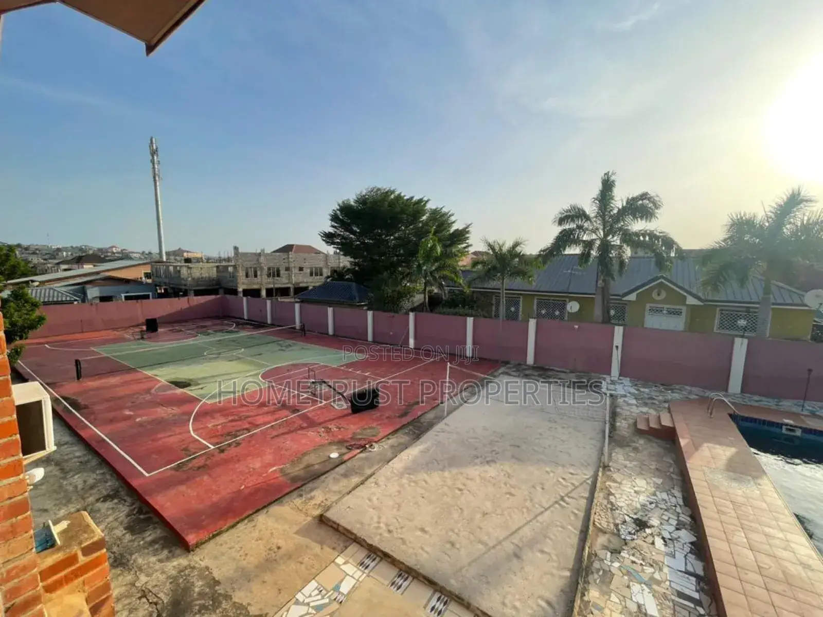 7bdrm Mansion in Kwabenya Acp for sale