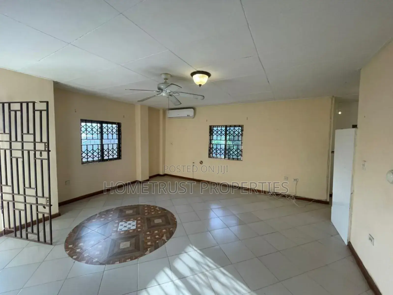 7bdrm Mansion in Kwabenya Acp for sale