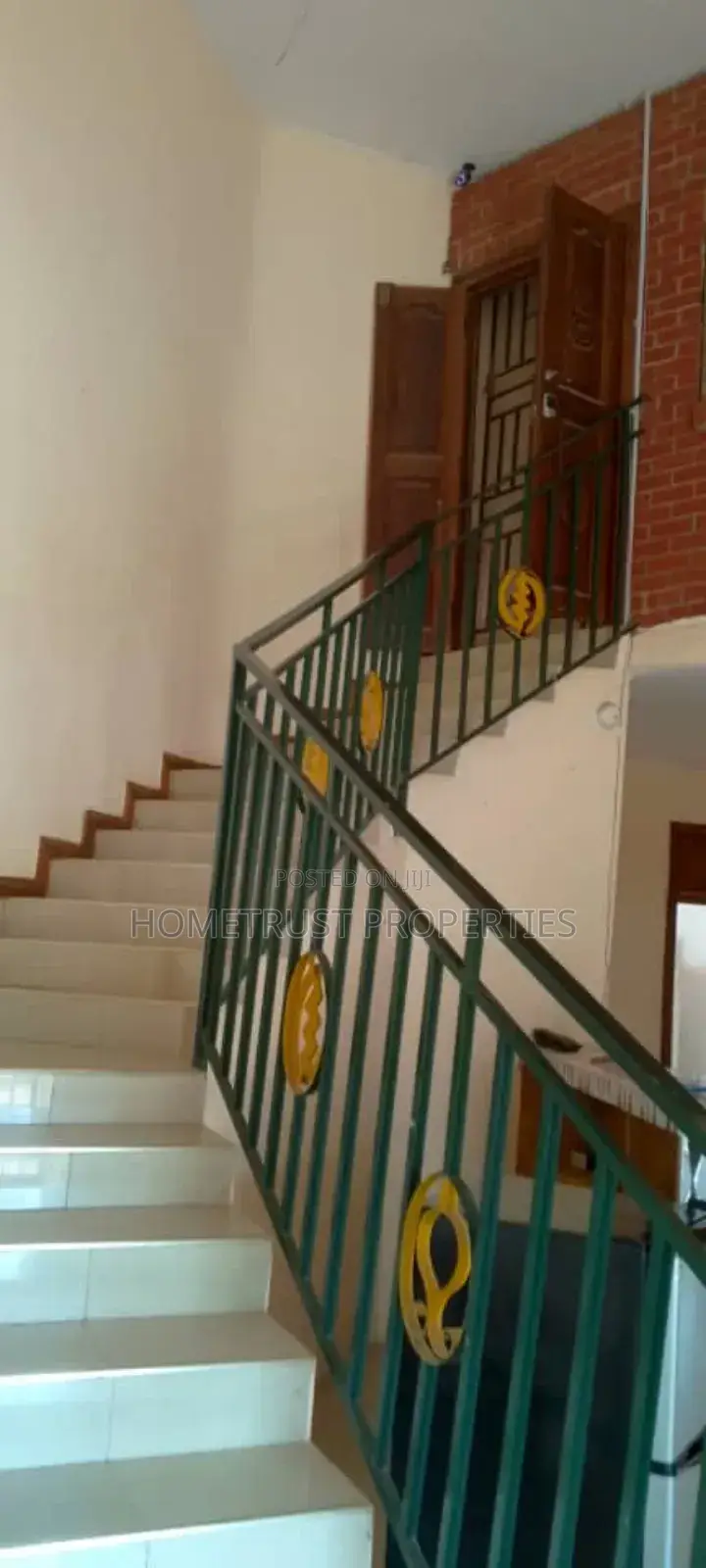 7bdrm Mansion in Kwabenya Acp for sale