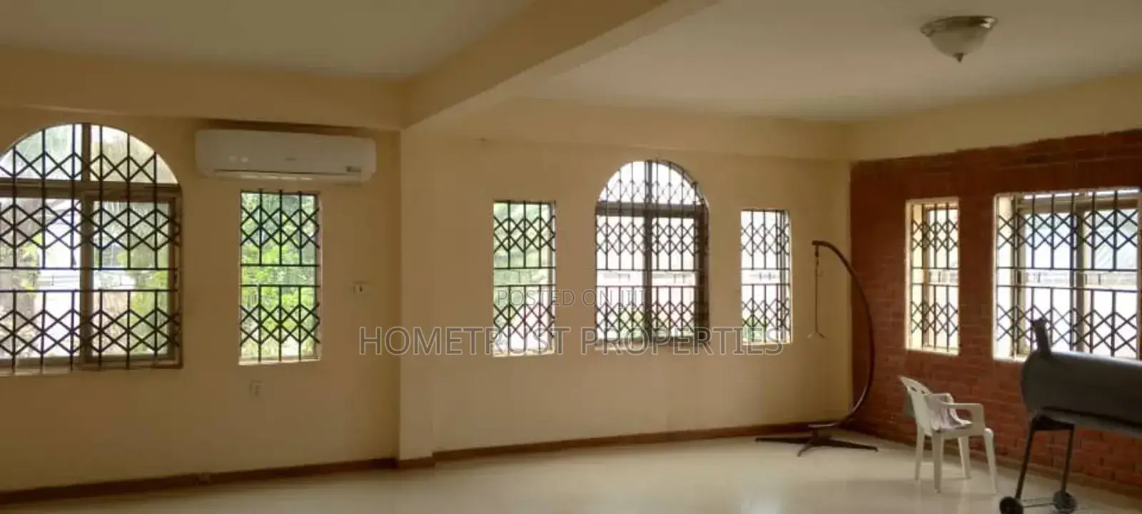 7bdrm Mansion in Kwabenya Acp for sale