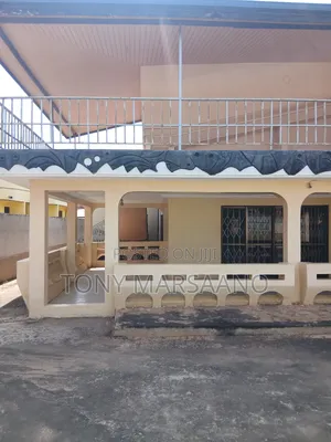 5bdrm House in Haatso, Asore Junction for rent