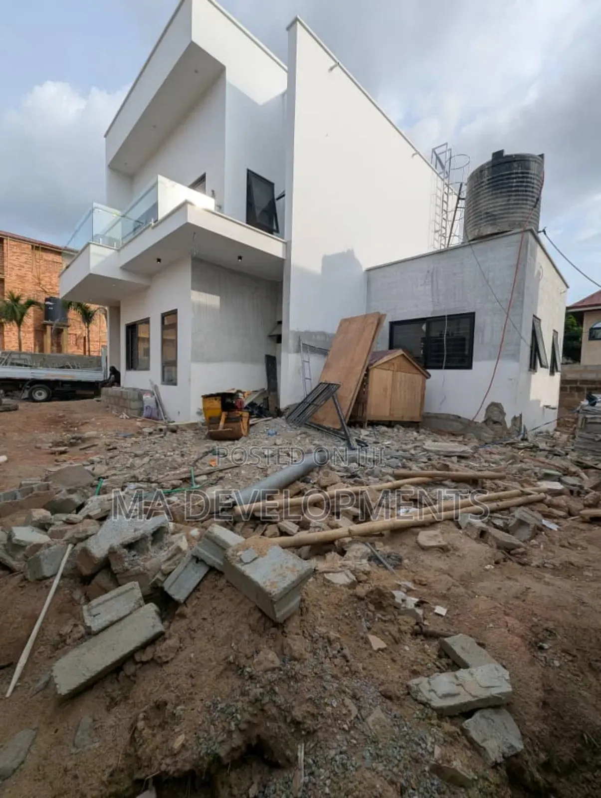 4bdrm House in 4 Bedroom House For, Unity Closed for sale