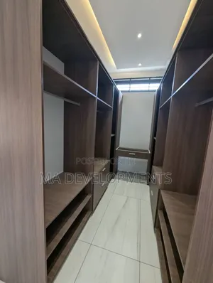4bdrm House in 4 Bedroom House For, Unity Closed for sale