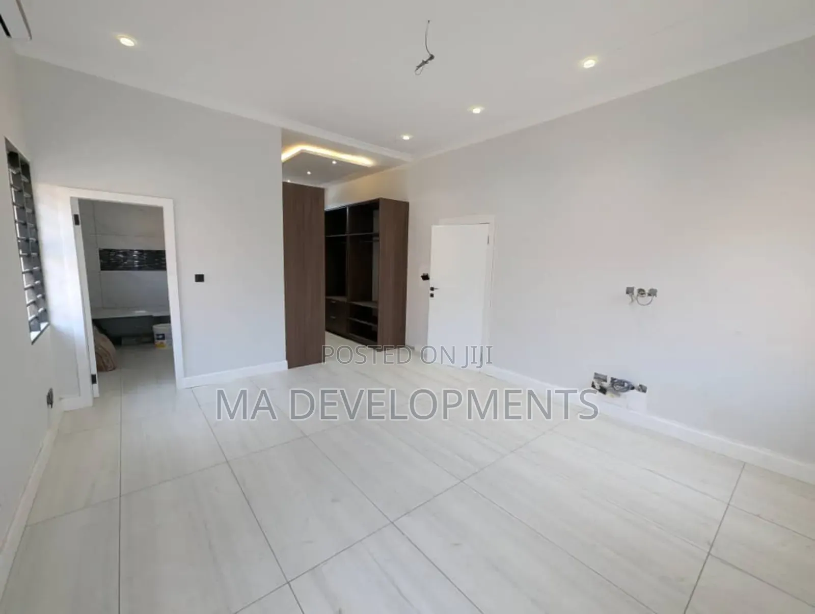 4bdrm House in 4 Bedroom House For, Unity Closed for sale