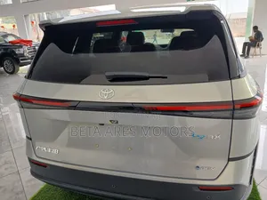 New Toyota bZ3 2025 Gold