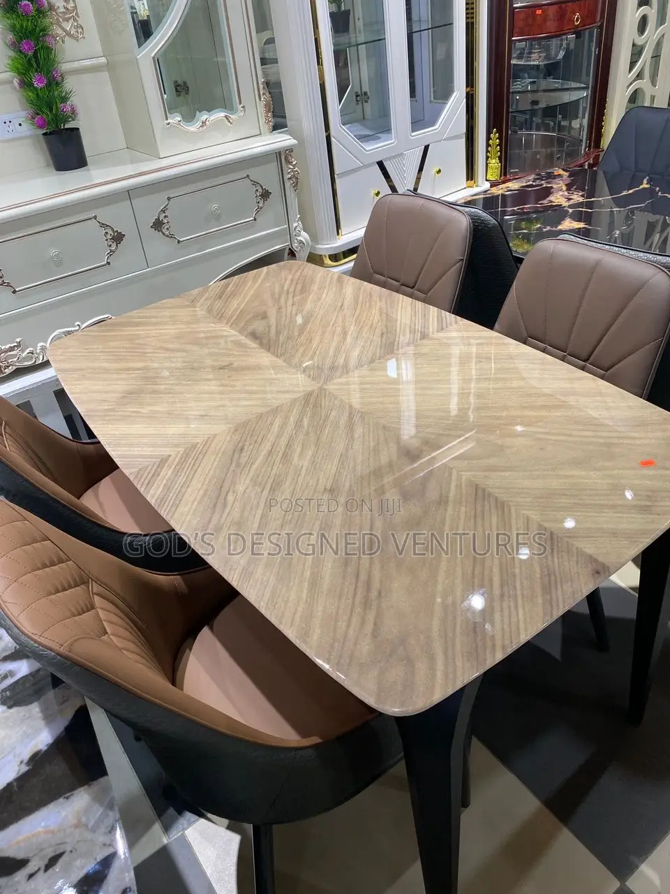 Classic 4 Seater Marble Dining