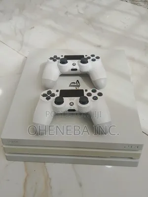 Ps4 Pro With 15 Games Installed + 2 Controllers