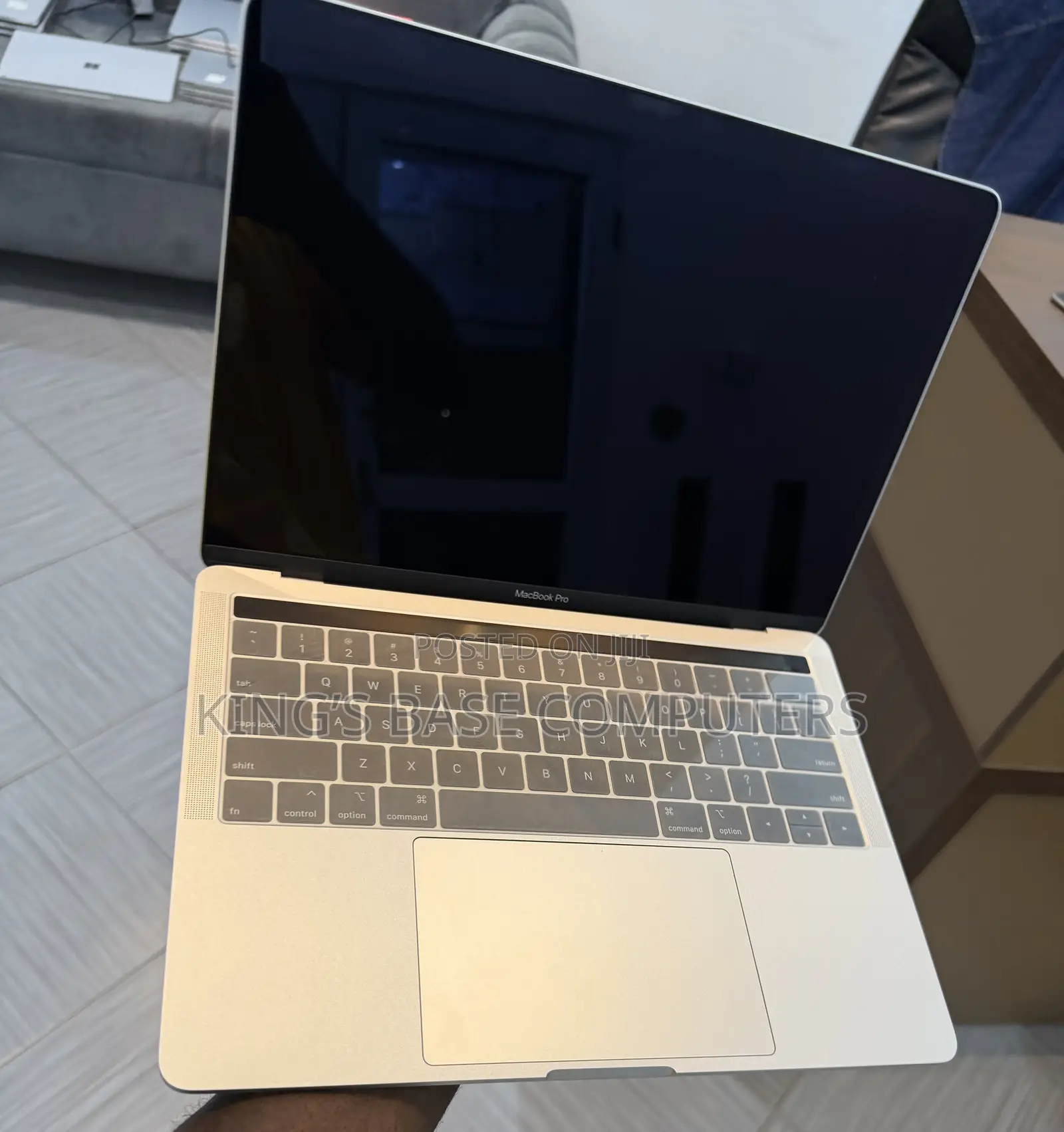 Laptop Apple MacBook Pro 2019 16GB Intel Core i7 SSD 256GB