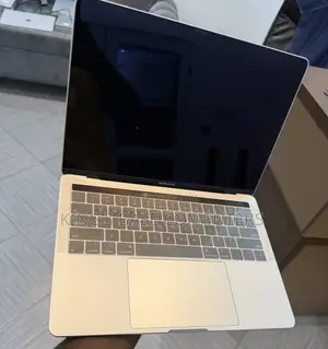 Laptop Apple MacBook Pro 2019 16GB Intel Core i7 SSD 256GB