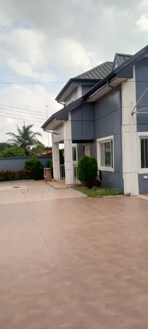 4bdrm House in Ebenard Properties, Accra Metropolitan for rent