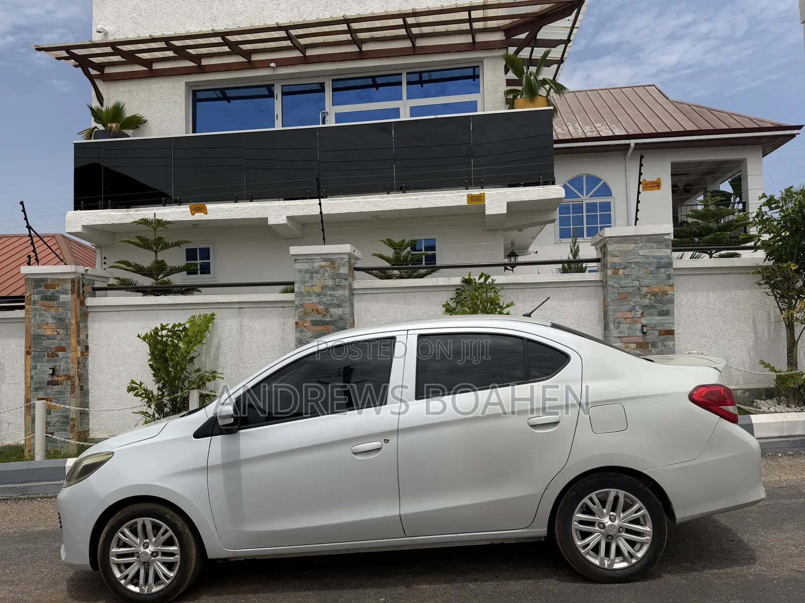 Mitsubishi Attrage 2021 Gray