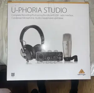 Behringer Uphoria Studio Complete Recording