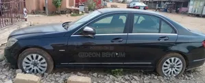 Mercedes-Benz 220 2008 Black