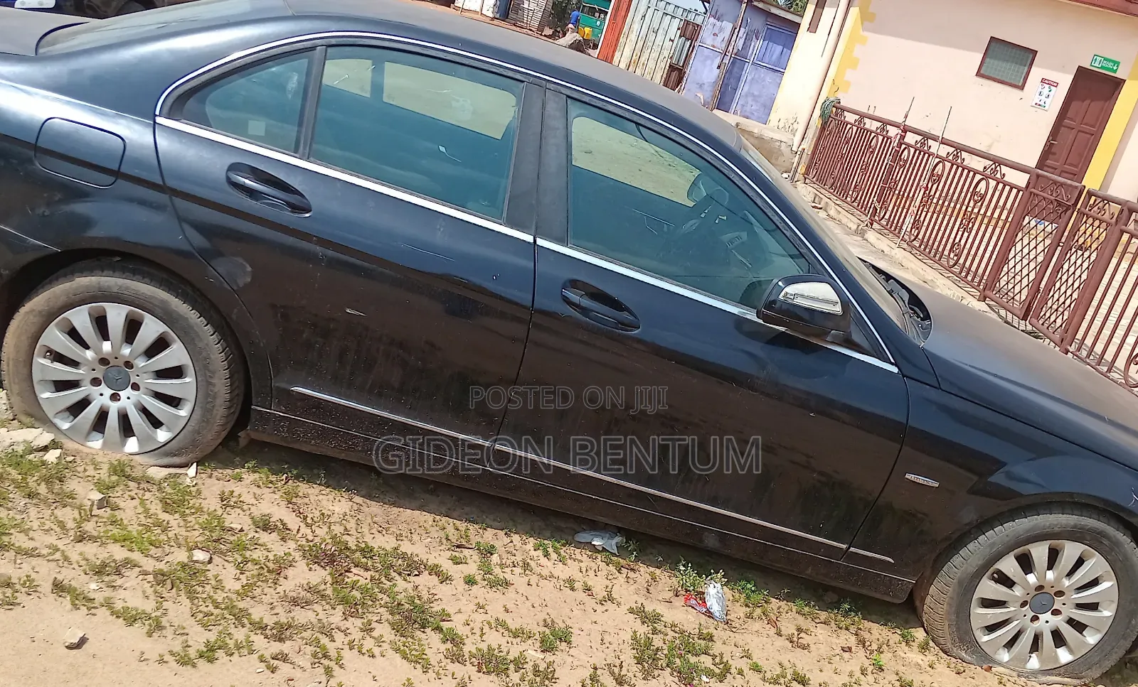 Mercedes-Benz 220 2008 Black