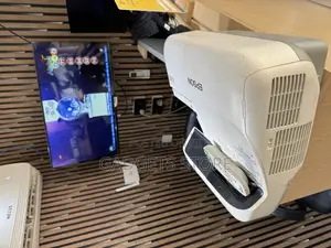 Short Throw Projector Epson
