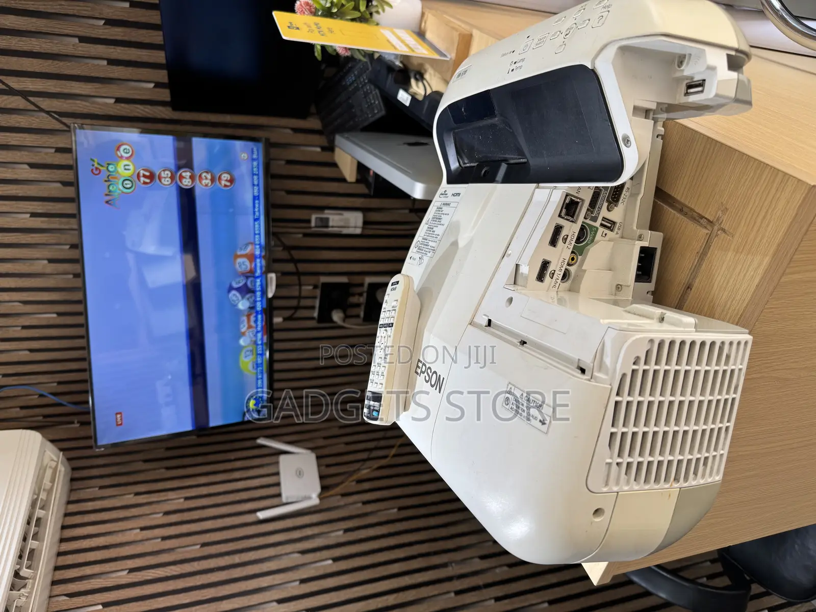 Short Throw Projector Epson