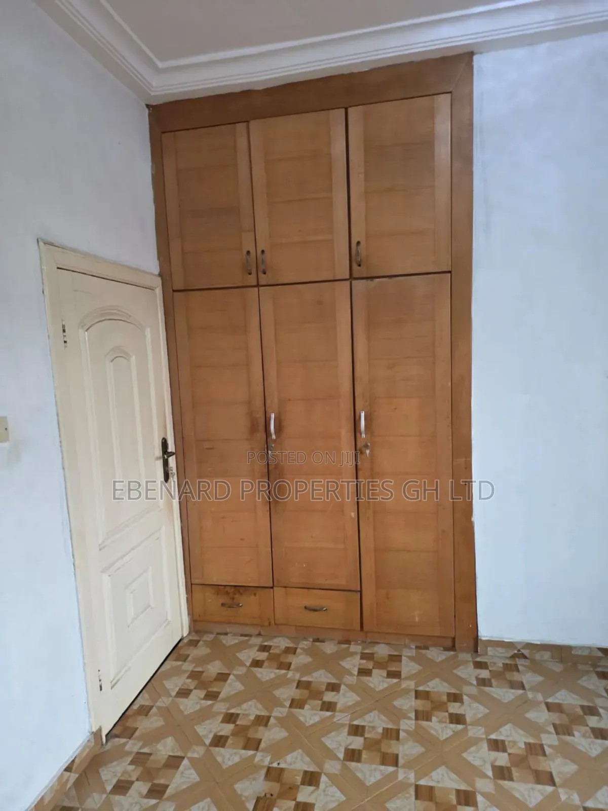 3bdrm Apartment in Ebenard Properties, Lashibi for rent