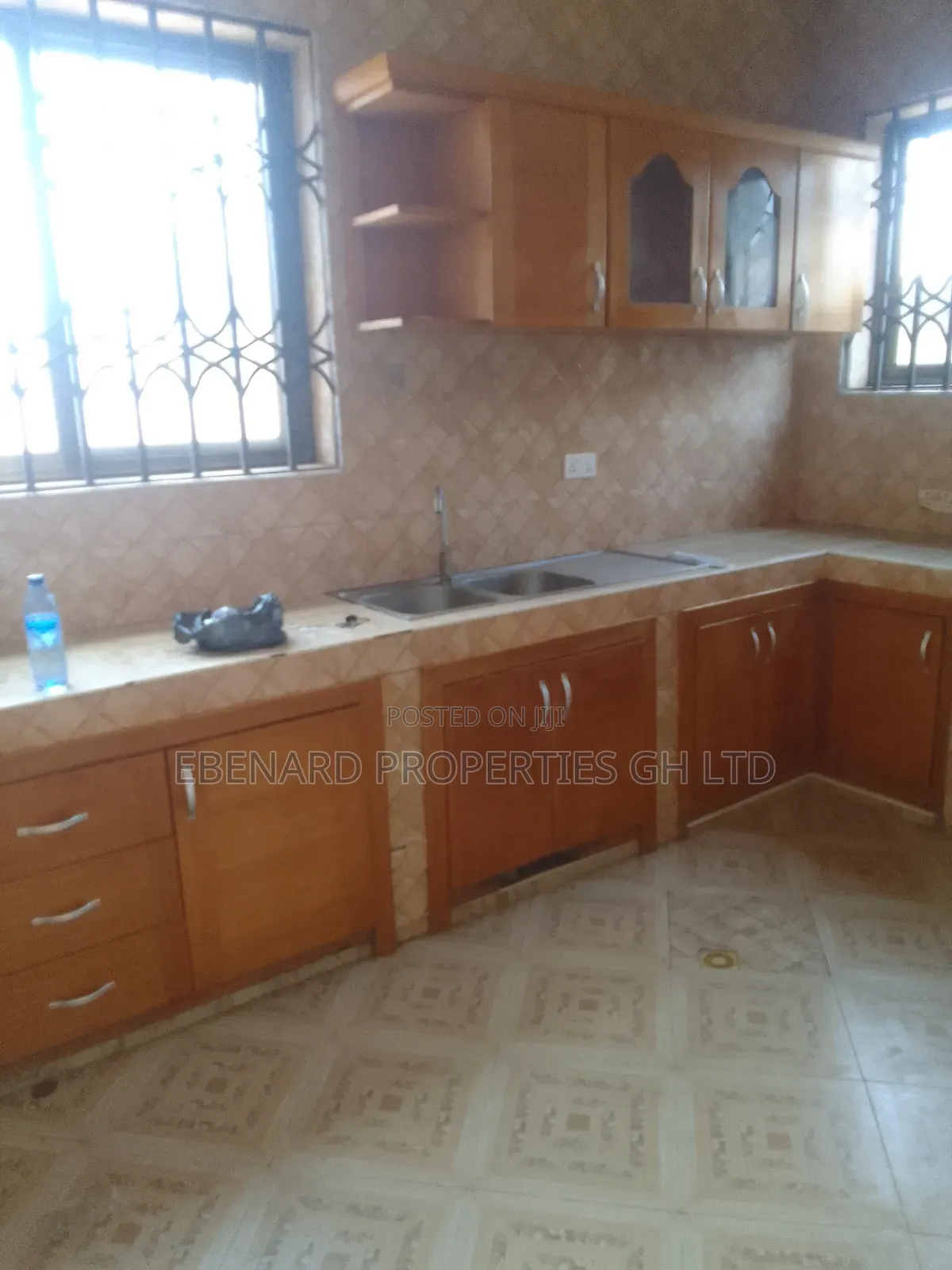3bdrm Apartment in Ebenard Properties, Lashibi for rent