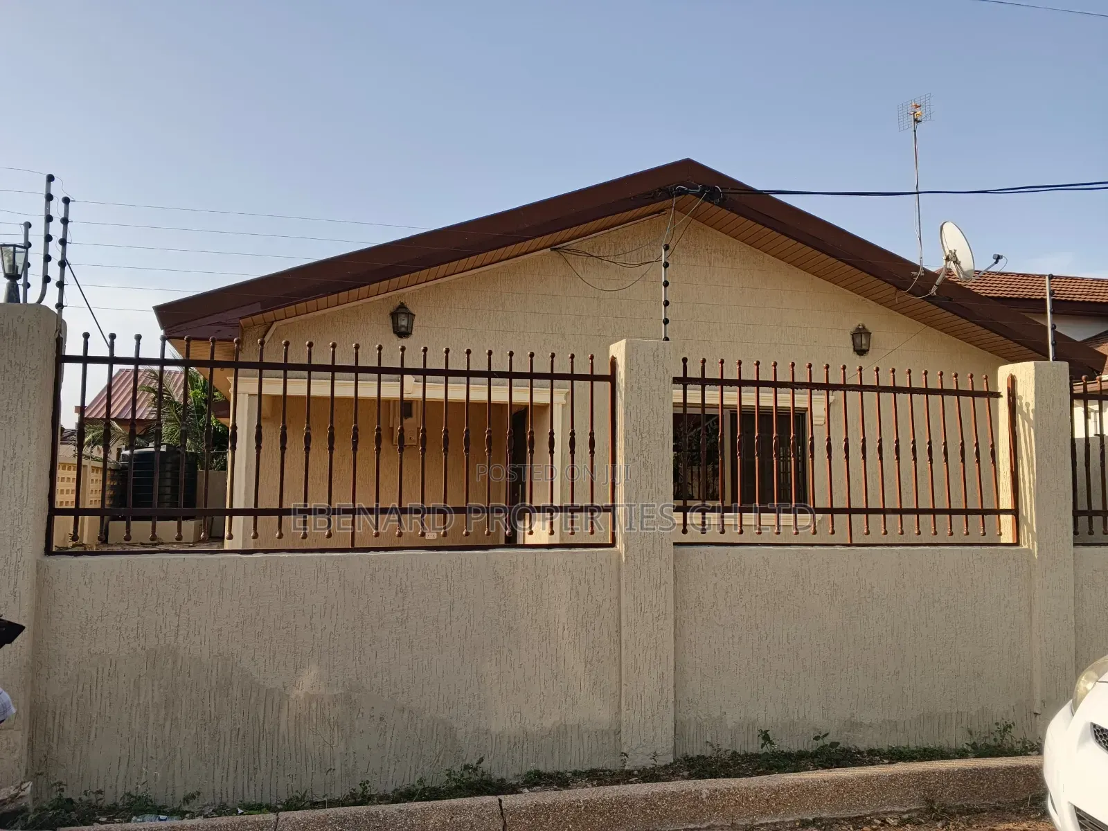 4bdrm House in Ebenard Properties, Baatsona Total for sale