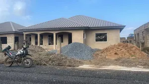 3bdrm Townhouse/Terrace in Valley View Area for sale