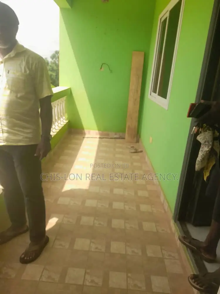 1bdrm Apartment in Chis-Lon Broker’S, Bluetop Estate for rent