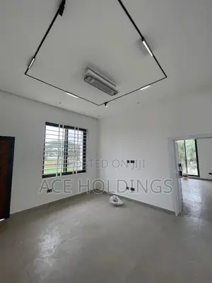 4bdrm Mansion in Acp, Kwabenya for sale