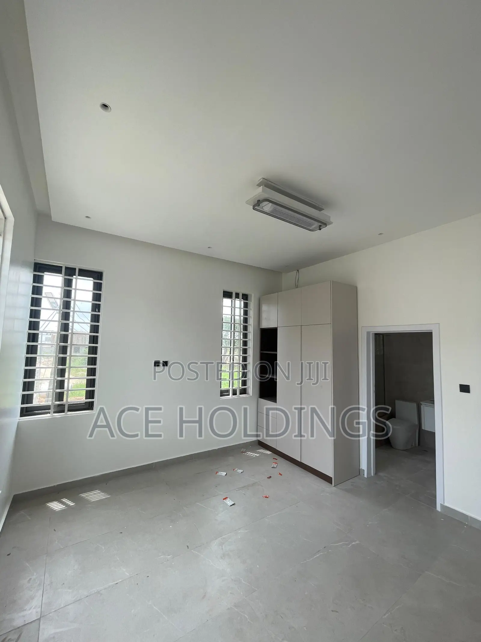 4bdrm Mansion in Acp, Kwabenya for sale