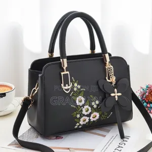 Women Beautiful Hand Bag