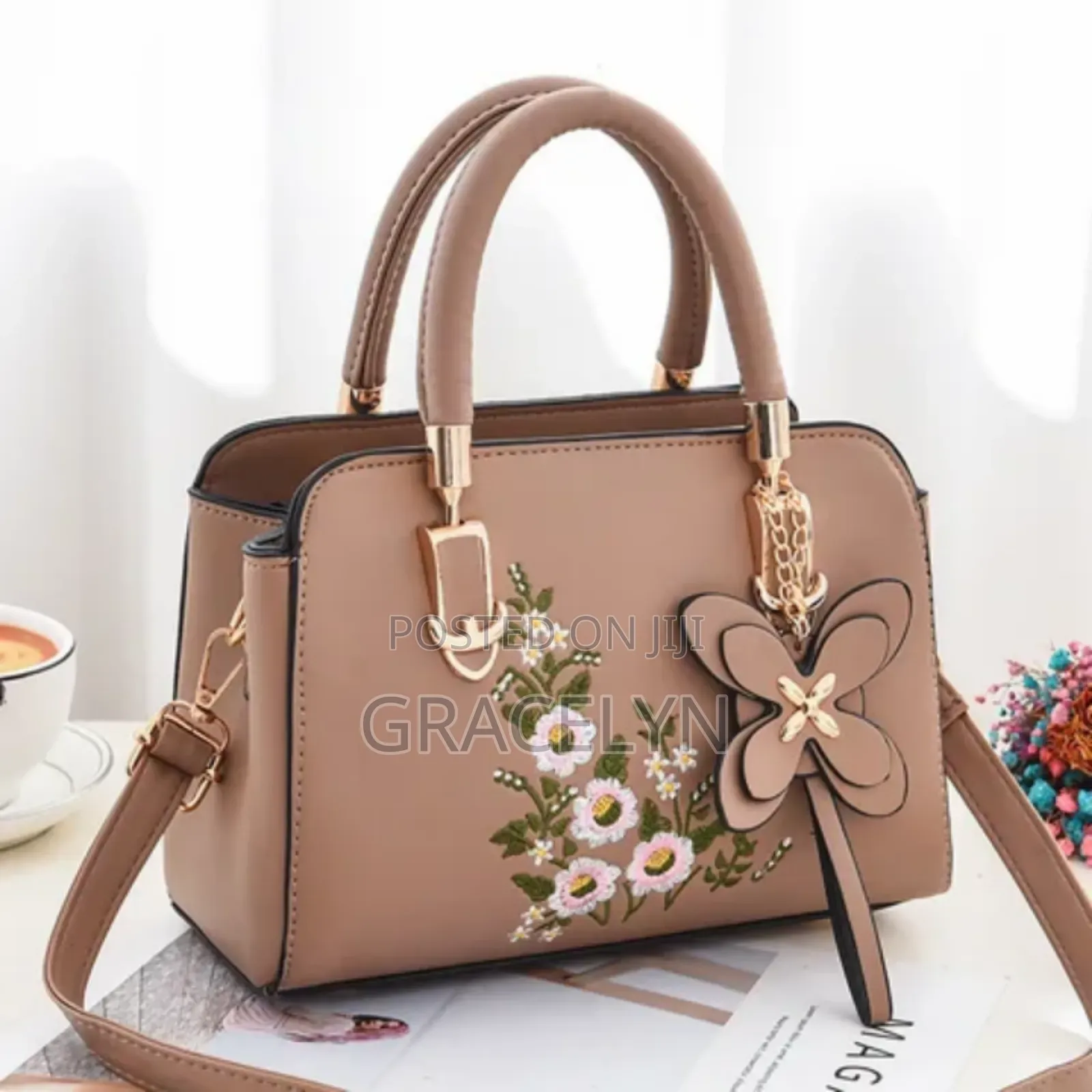 Women Beautiful Hand Bag
