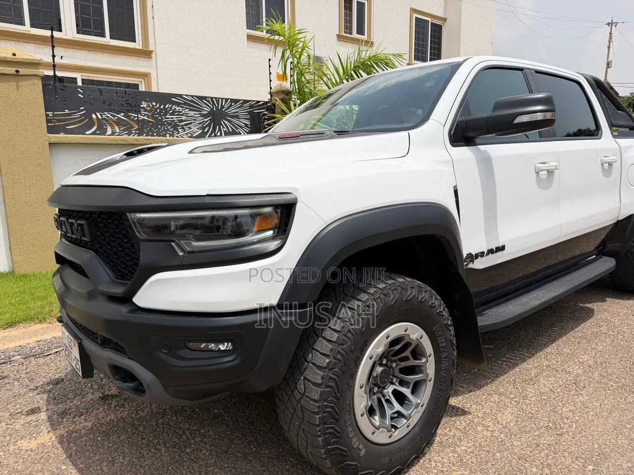 RAM 1500 TRX Crew Cab 4WD SB 2024 White