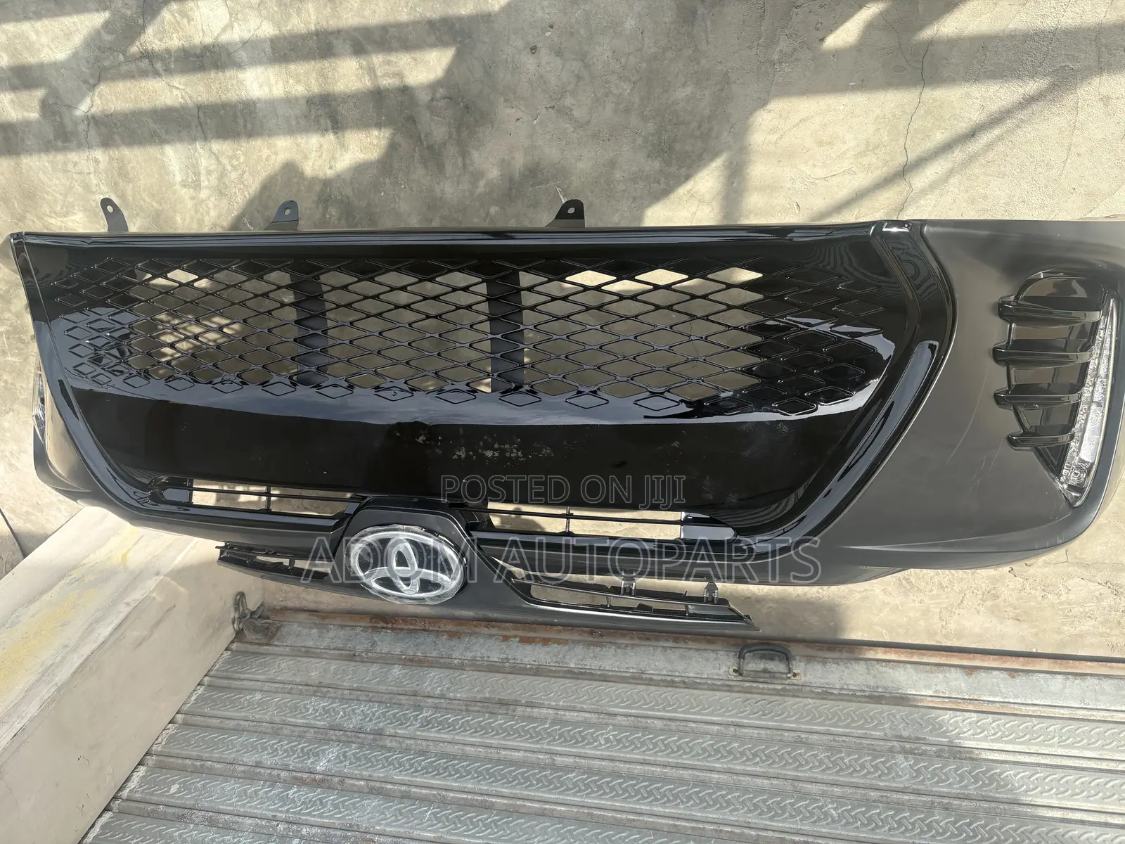 Toyota Corolla Front Bumper 2017 2018 Sport