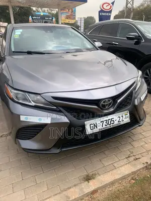 Toyota Camry SE (2.5L 4cyl 8A) 2019 Gray