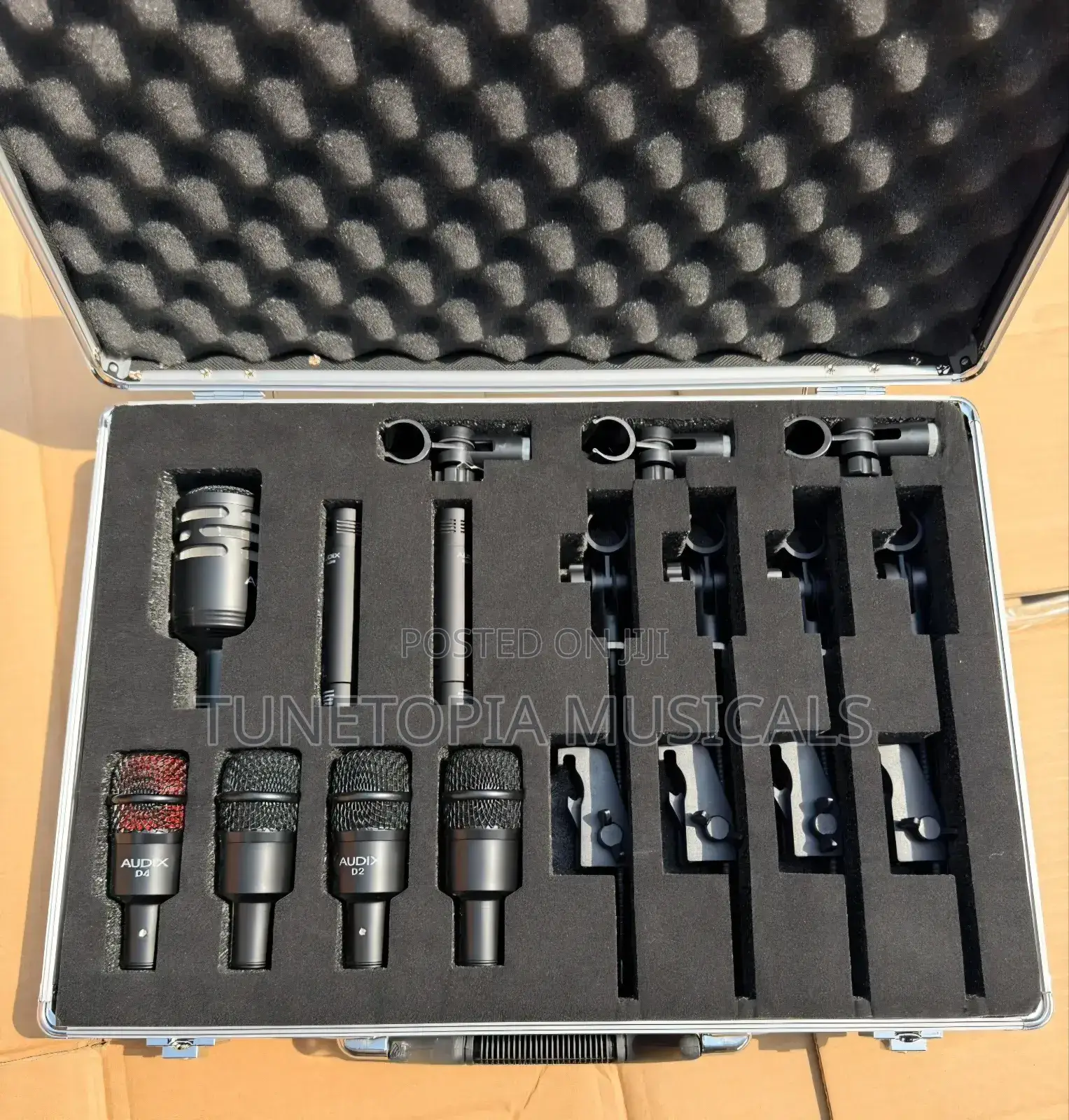 Audix Dp7 7-piece Drum Microphone Package In Its Carrying Case.