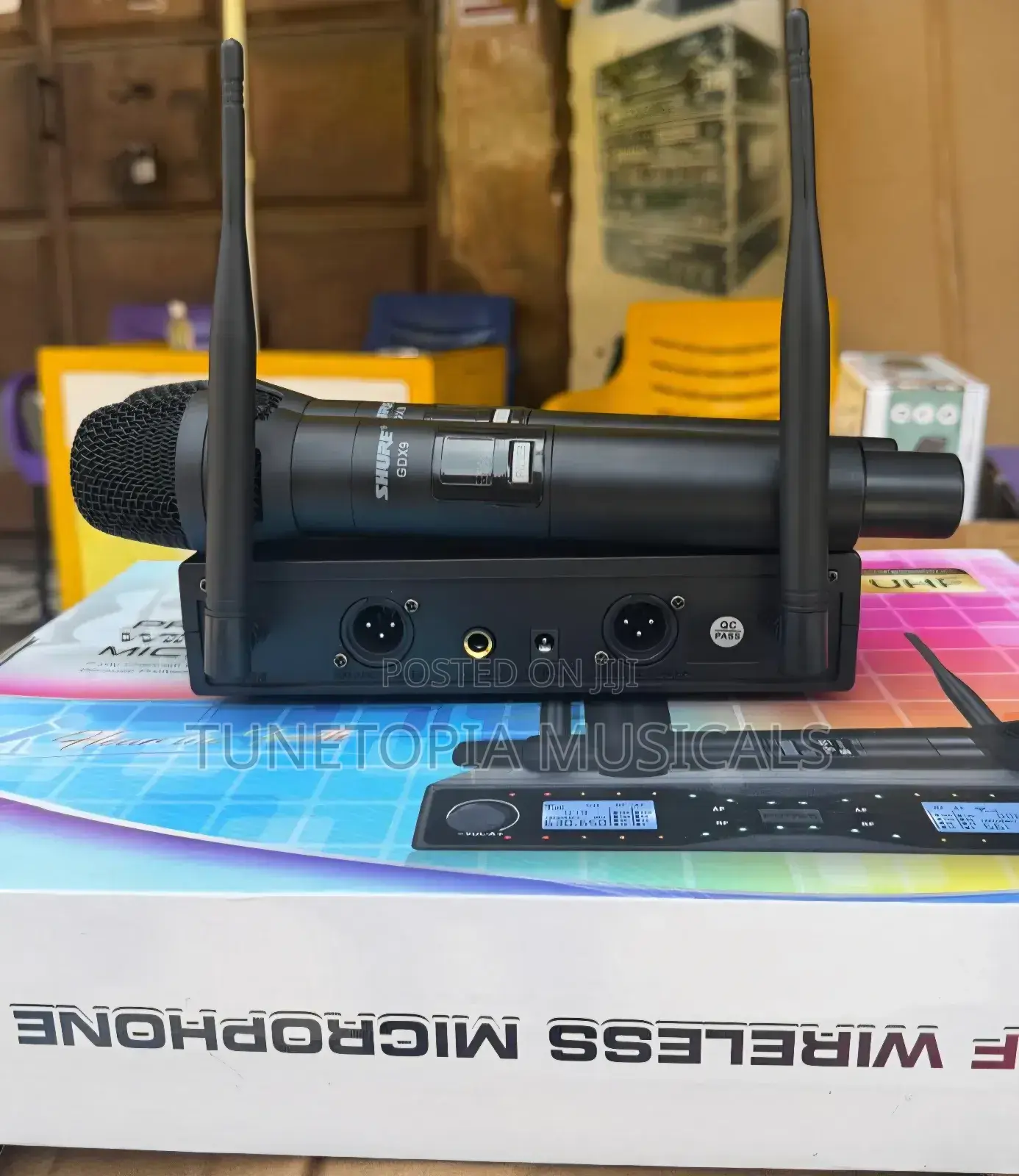Shure Gdx9 Rechargeable Wireless Microphone System.