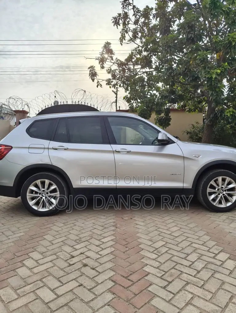 BMW X3 xDrive28i 4dr SUV AWD (2.0L 4cyl Turbo 8A) 2015 Silver