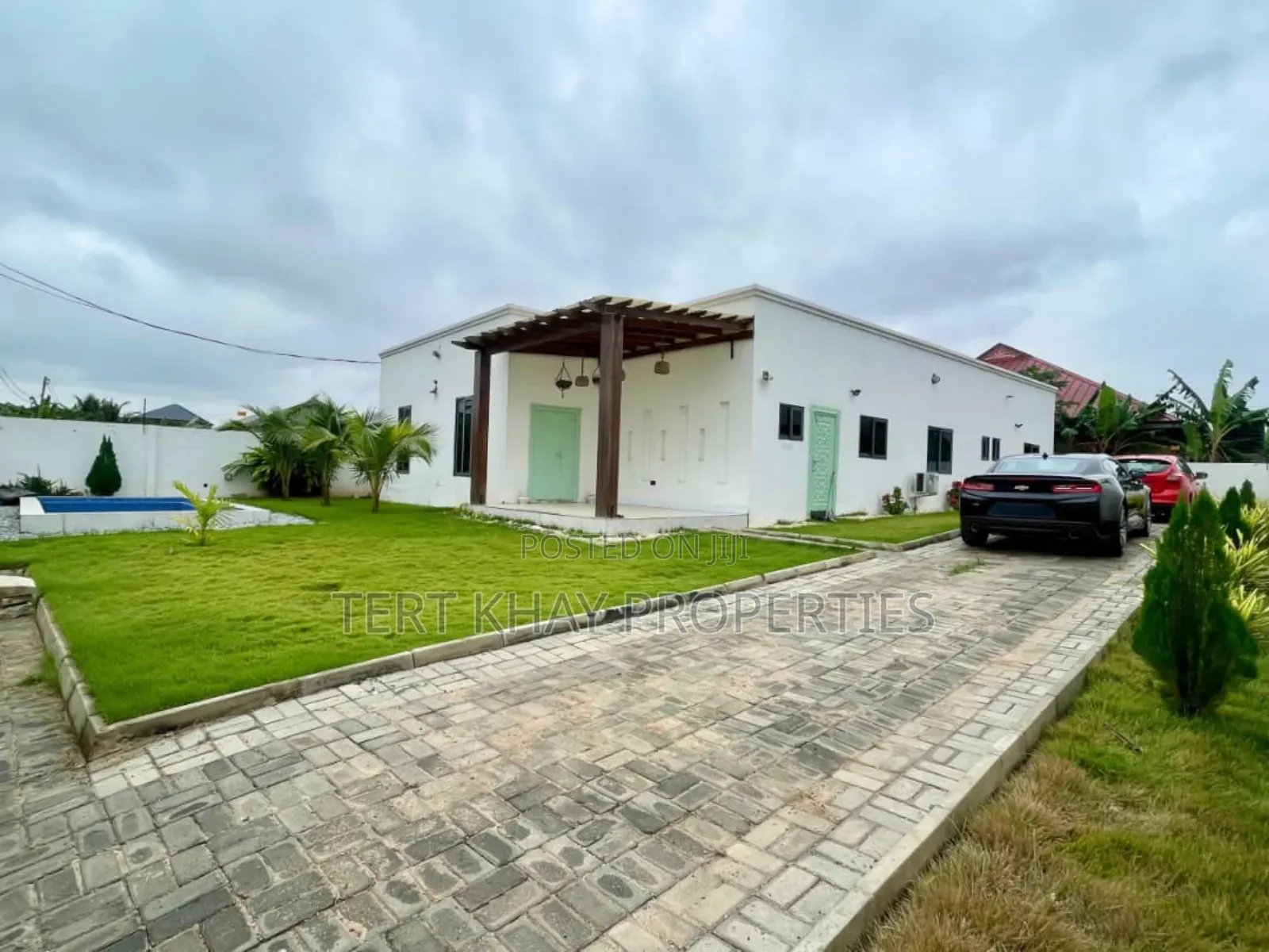4bdrm House in Pokuasi Road, Ablekuma for sale