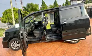 Toyota Voxy 2013 Black