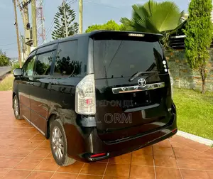 Toyota Voxy 2013 Black