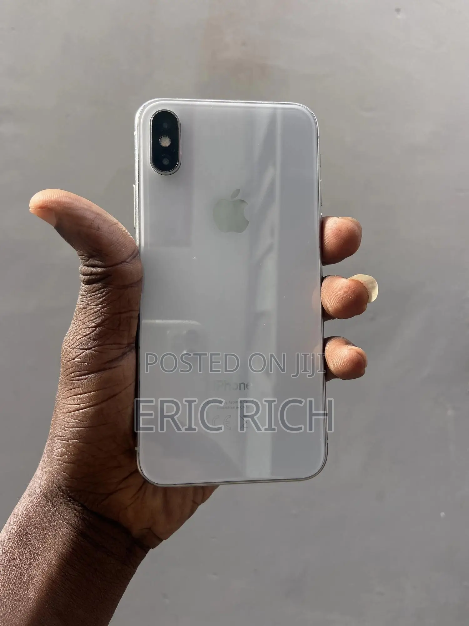 Apple iPhone X 64 GB White